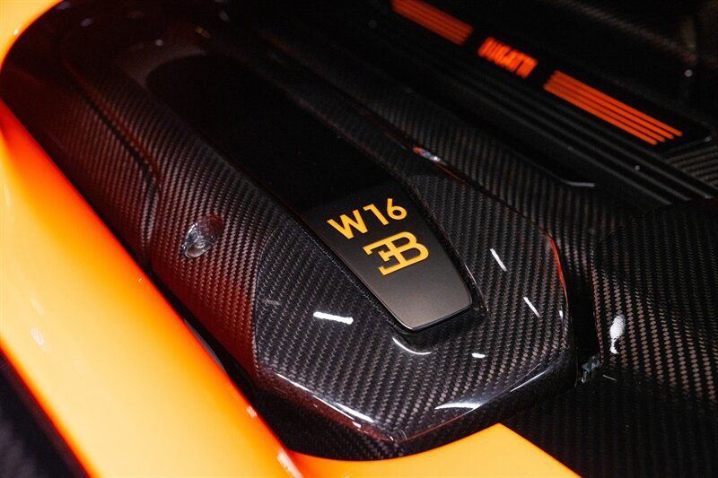 Used 2022 Bugatti Chiron Super Sport AWD/4WD image 43