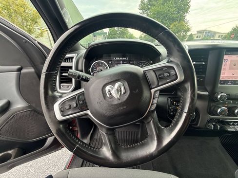 Used 2022 RAM 1500 Big Horn AWD/4WD image 18