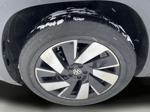 Used 2024 Volkswagen Atlas Cross Sport SE image 16