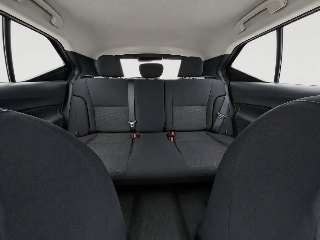 Used 2024 Nissan Kicks SV FWD image 17