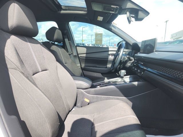 Used 2023 Honda Accord Sport image 17
