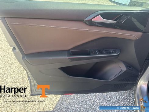 Used 2023 Volkswagen Taos SEL image 19