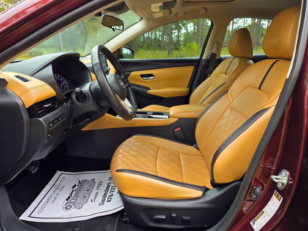 Used 2024 Nissan Sentra SV w/ SV Premium Package FWD image 13