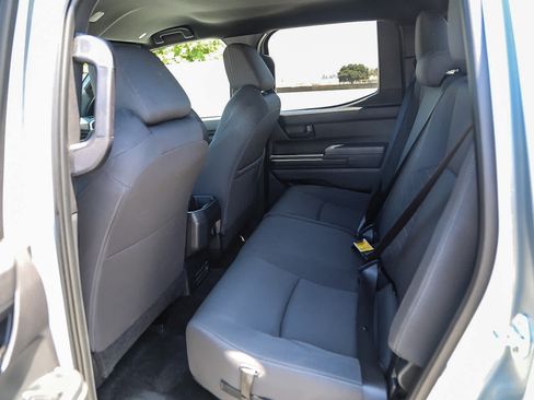 Used 2024 Toyota Tacoma SR5 AWD/4WD image 18