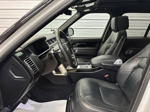 Used 2018 Land Rover Range Rover image 10