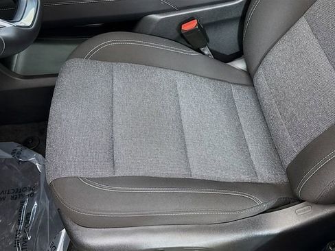 Used 2025 GMC Acadia Elevation image 23