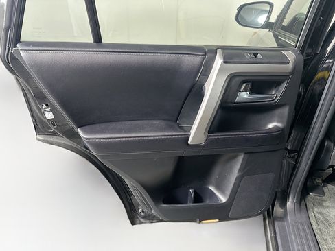 Used 2017 Toyota 4Runner SR5 image 25