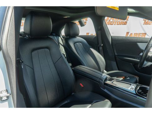 Used 2025 Mercedes-Benz CLA 250 image 41