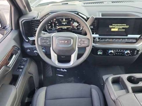 Used 2024 GMC Sierra 1500 Elevation image 29