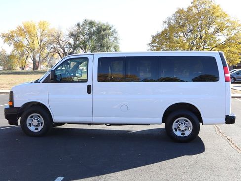 Used 2017 Chevrolet Express 2500 LS image 9