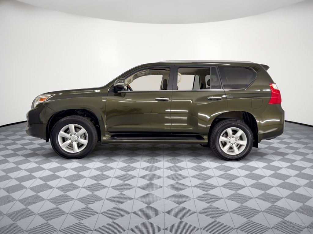 Used 2011 Lexus GX 460 w/ Comfort Plus Pkg AWD/4WD image 2