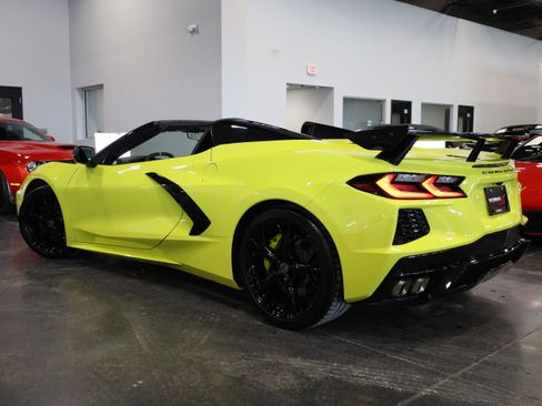 Used 2022 Chevrolet Corvette Stingray Premium Conv w/ Z51 Performance Package image 6