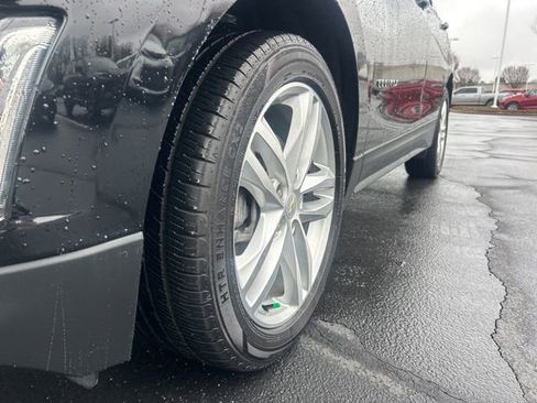 Used 2020 Chevrolet Equinox Premier image 11