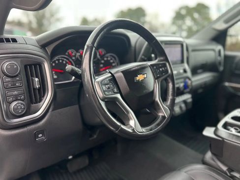 Used 2019 Chevrolet Silverado 1500 LT w/ All-Star Edition image 12