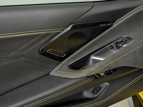 Used 2025 Chevrolet Corvette Z06 w/ Z07 Performance Package RWD image 16