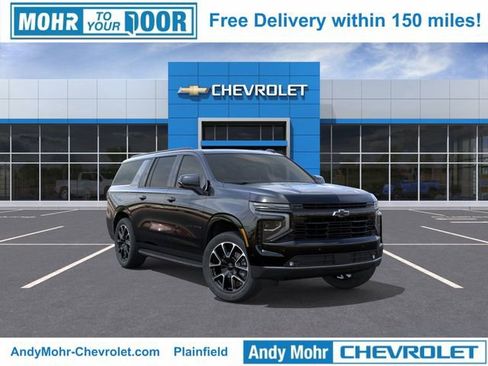 New 2026 Chevrolet Suburban RST image 2