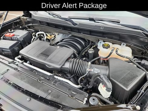 Used 2024 Chevrolet Tahoe Z71 w/ Luxury Package AWD/4WD image 17