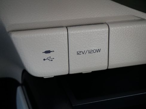 Used 2019 Toyota Camry LE image 29