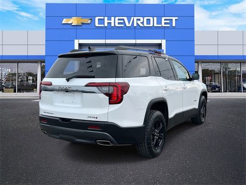 Certified 2023 GMC Acadia AT4 image 6