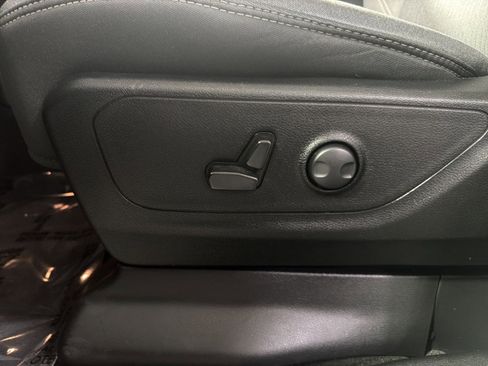 Used 2023 RAM 1500 Big Horn AWD/4WD image 29