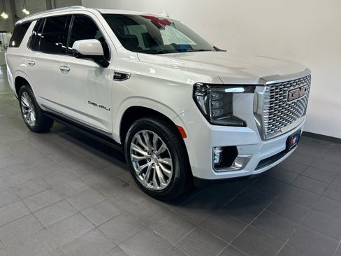 Used 2022 GMC Yukon Denali AWD/4WD image 2