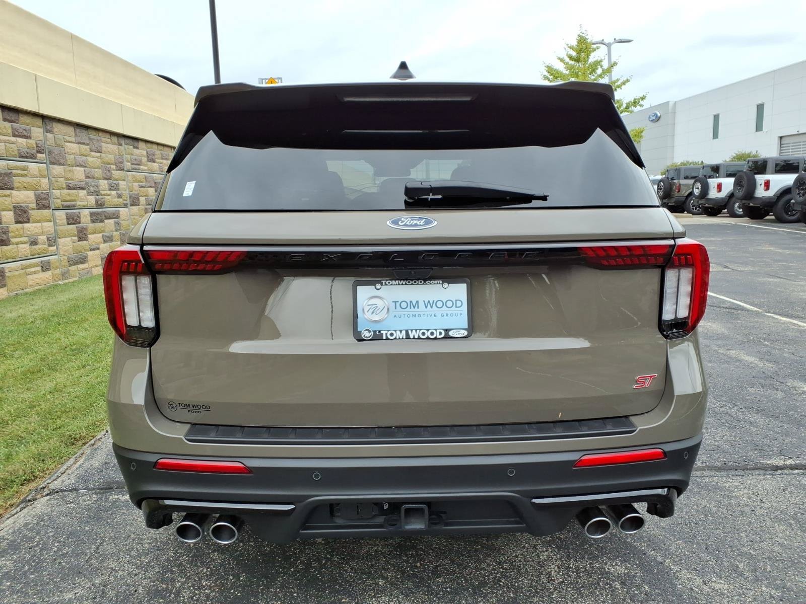 Used 2026 Ford Explorer ST w/ Sun And Sound Package AWD/4WD image 9