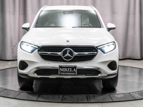 Certified 2025 Mercedes-Benz GLC 300 image 6