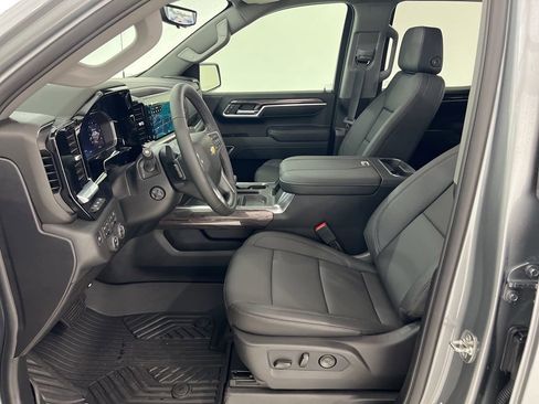 New 2026 Chevrolet Silverado 1500 LTZ w/ LTZ Premium Package AWD/4WD image 19
