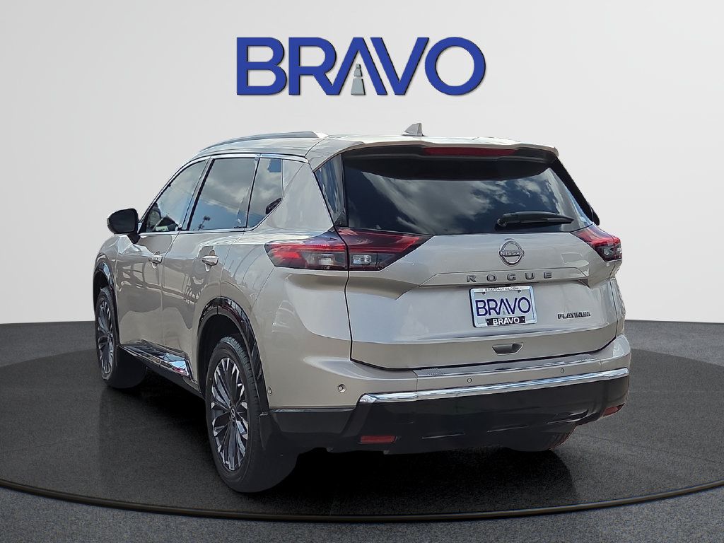 Used 2024 Nissan Rogue Platinum w/ Platinum Premium Package FWD image 3