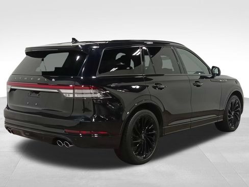 Certified 2023 Lincoln Aviator Reserve w/ Equipment Group 201A AWD/4WD image 3