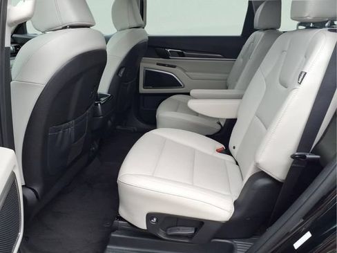 Used 2024 Kia Telluride S w/ S Sunroof Package FWD image 20