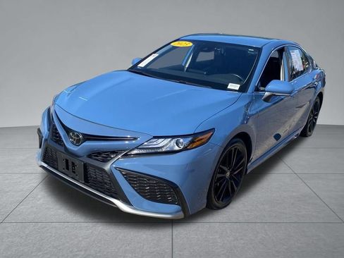 Used 2023 Toyota Camry XSE FWD image 2