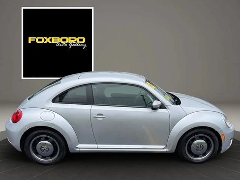Used 2012 Volkswagen Beetle 2.5 FWD image 4