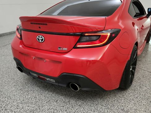 Used 2023 Toyota GR86 Premium RWD image 23