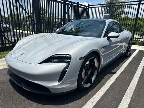 Used 2022 Porsche Taycan 4S AWD/4WD image 1