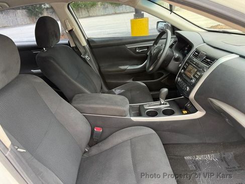 Used 2015 Nissan Altima 2.5 S w/ Power Driver Seat Package FWD image 10