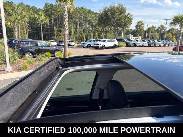 Certified 2023 Kia Sorento EX w/ Panoramic Sunroof Package FWD image 10