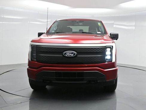 Used 2024 Ford F150 Lightning XLT image 40