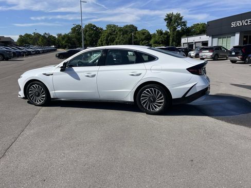 Used 2025 Hyundai Sonata SEL FWD image 6