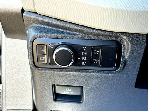 Used 2022 Ford Bronco Badlands image 14