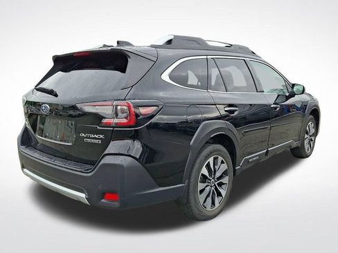 Used 2025 Subaru Outback Touring AWD/4WD image 6