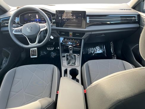 New 2025 Volkswagen Jetta Sport image 9