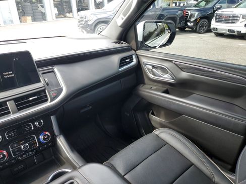 Used 2022 GMC Yukon SLT w/ SLT Premium Package image 54