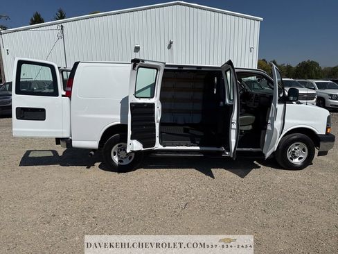 Used 2023 Chevrolet Express 2500 w/ Driver Convenience Package image 33