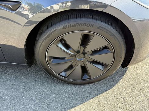 Used 2025 Tesla Model 3 Long Range RWD image 12
