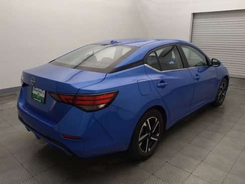 Used 2025 Nissan Sentra SV FWD image 9