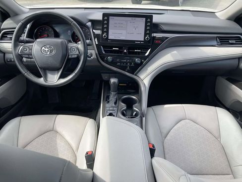 Used 2023 Toyota Camry XSE FWD image 16