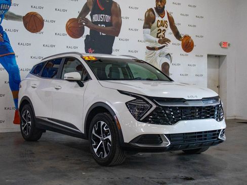 Used 2025 Kia Sportage EX AWD/4WD image 19