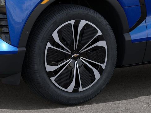New 2026 Chevrolet Blazer EV LT image 9
