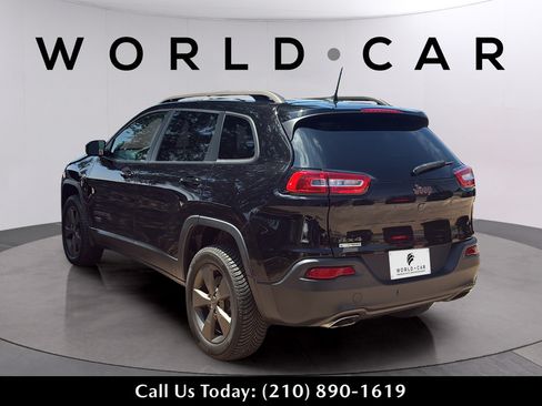 Used 2017 Jeep Cherokee 75th Anniversary AWD/4WD image 9